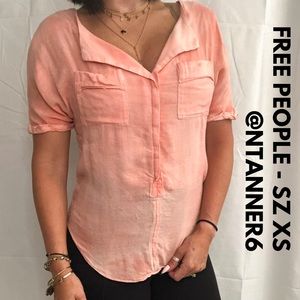 FREE PEOPLE - pink/peach half button down top